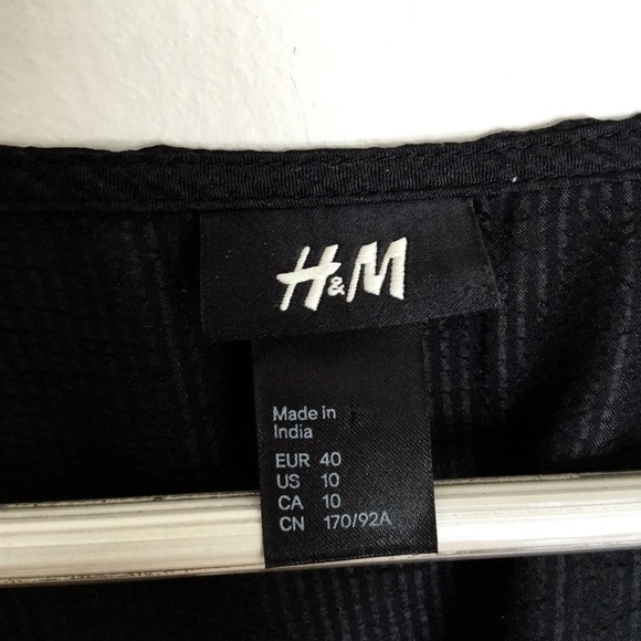 H&M Black Dress - Picture 2 of 9